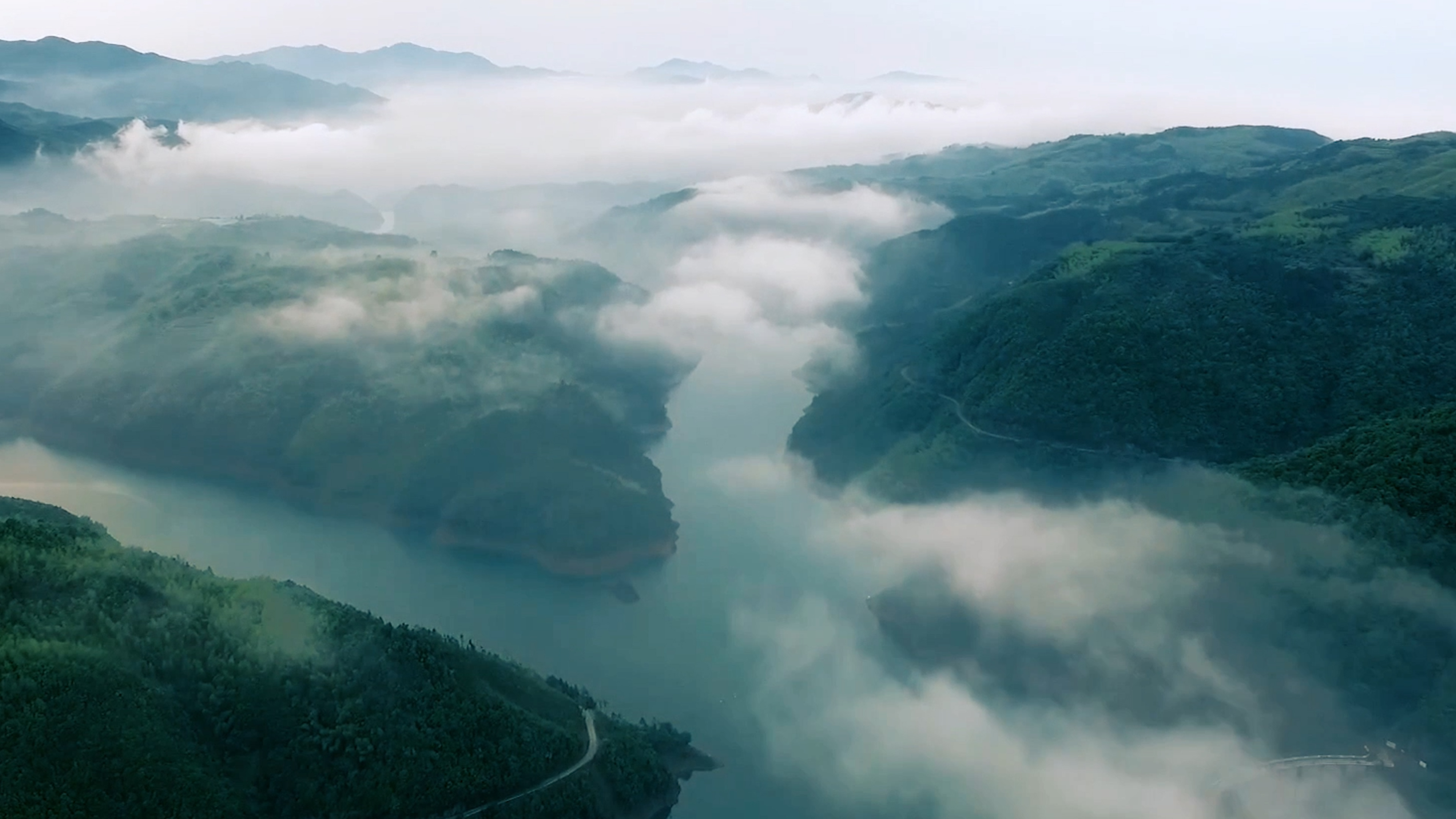 推动企业绿色治理，推进生态文明建设